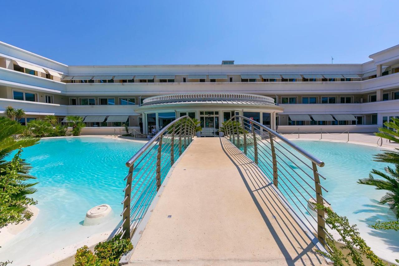 Rivoltella Apt With Pool 600M From Lake - Happy Rentals Дезенцано-дель-Гарда Экстерьер фото