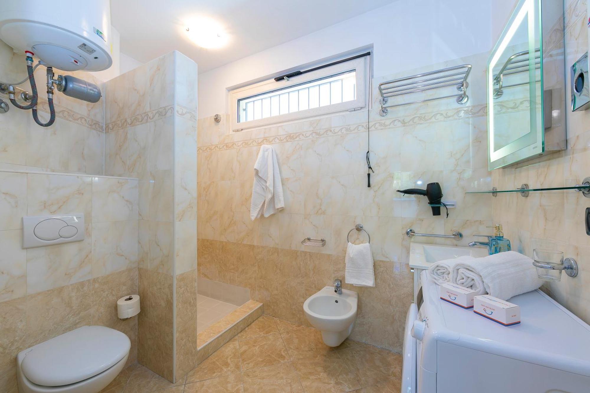 Rivoltella Apt With Pool 600M From Lake - Happy Rentals Дезенцано-дель-Гарда Экстерьер фото